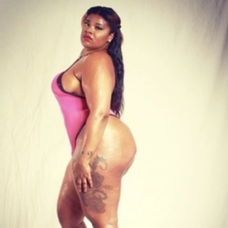 Queen Kakey star pornographic pics