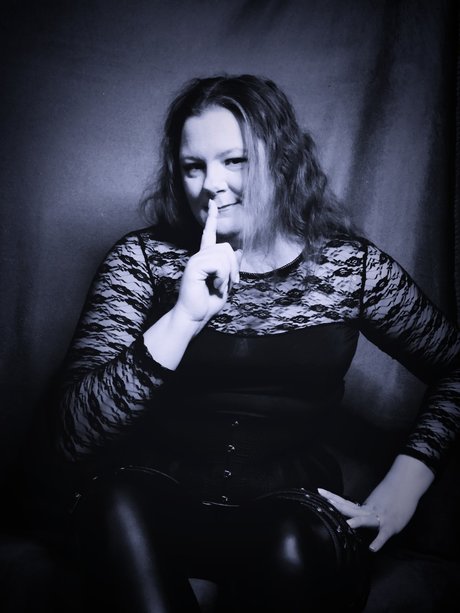 Queen FaeV top pornstar picture