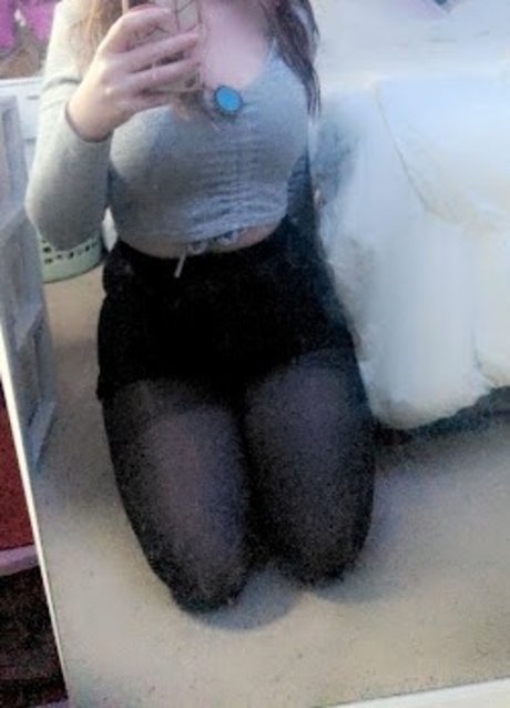 QueenBunnie pretty pornstar photo