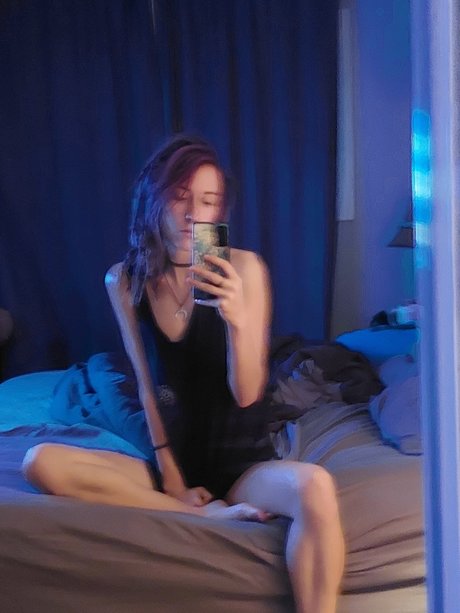 Dominoe xxx pornstar image