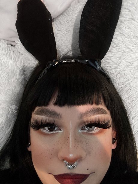 Darkalid model nude photo