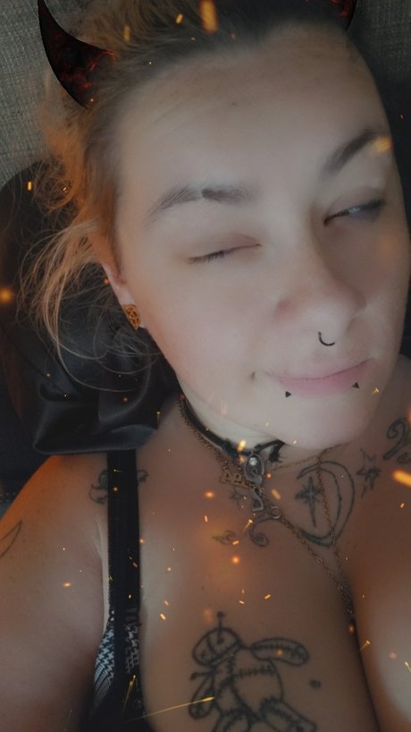 Raine moon hot star pictures