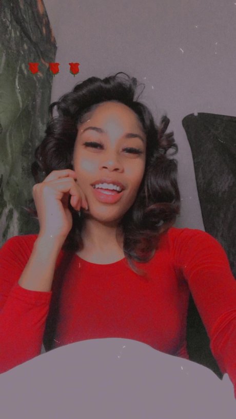 OfficiallyRahriKnows model best photo