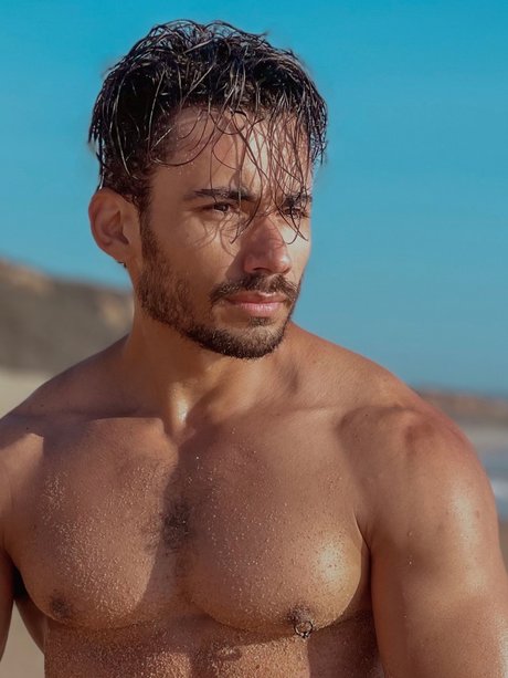 Rafael Ferreira naked model pictures