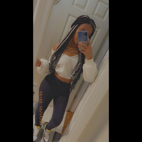 Laura Montilla pornographic actress photo