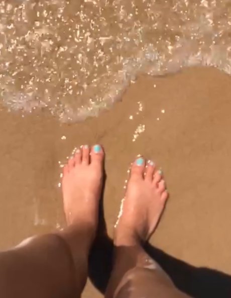 Feet of the earth model erotic pic