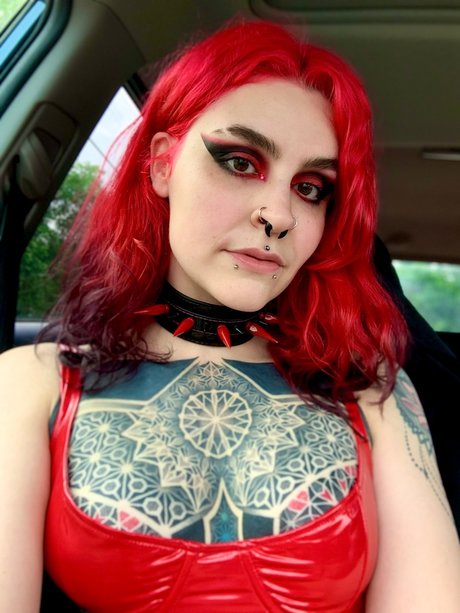 _RAVEN_ nude model images