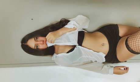 rravaaaaa model porn picture