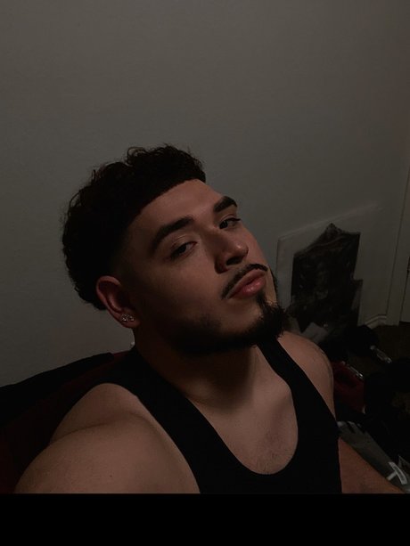 EXCLUSIVE TRAPHOUSE X_ model naked pictures