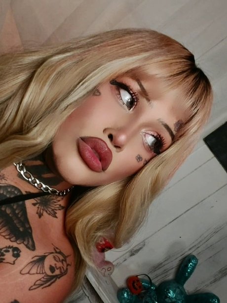 Ramos Nomar pretty pornstar photo