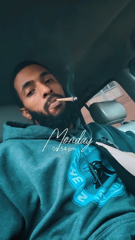 Cody Mavric star perfect photo