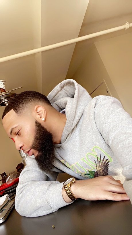 Rashaad xxx pornstar photo