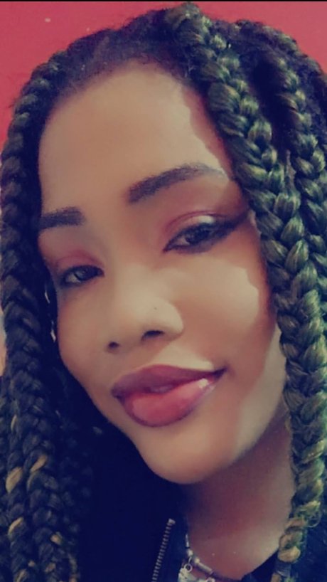 Unique Riri art pornstar pic