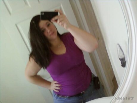 r NO PPV model sexy picture