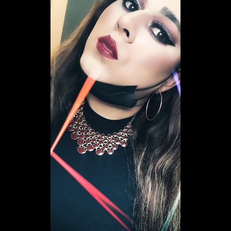 ReneeVegasGloryhole star sex pic