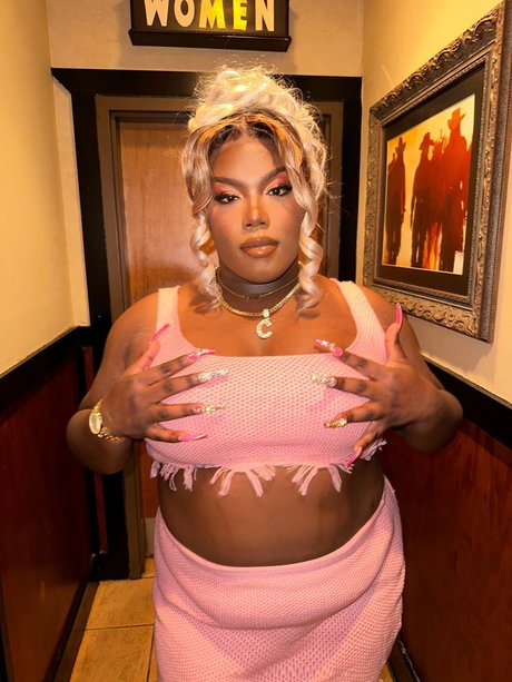 CarReisha Kiyae IG ReishaKiyae16 free actress pictures