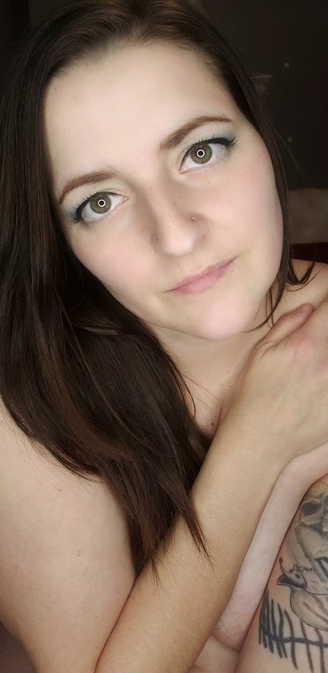 Redhotred sexy model images