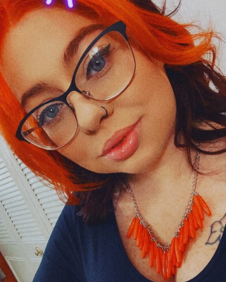 That Redheaded Mylf_ model erotic img