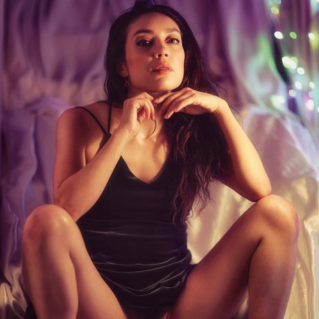 Rebecca Tun nice actress photo