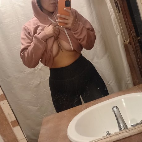 Rebecca Salazar model hot img