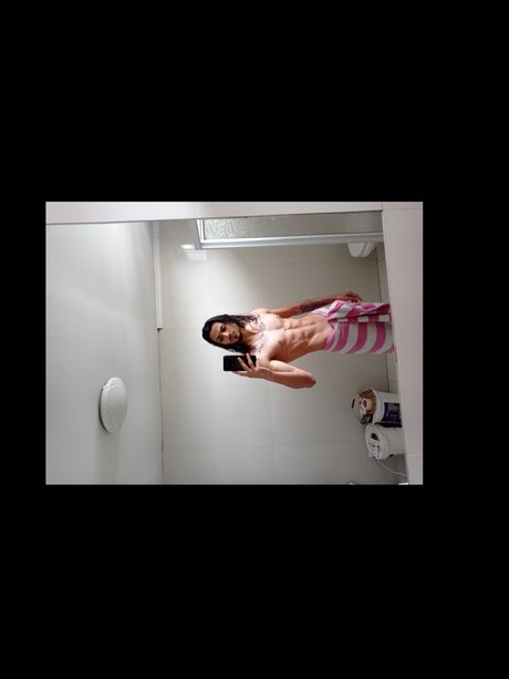 Its GogiGut pornstar art photo