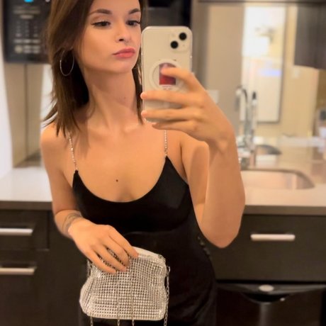 Ronnie_ model nude gallery