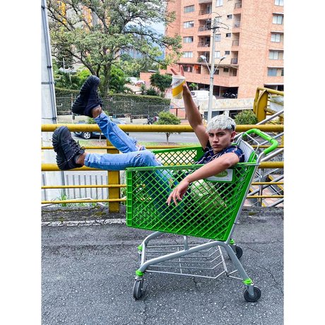 Robin Alexis Parra Gamboa star hd pictures