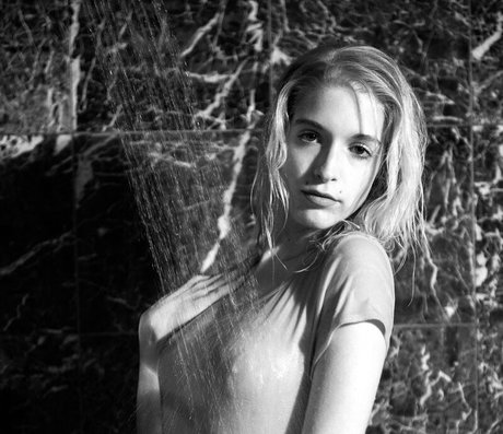 Lady Light beam sex actress galleries