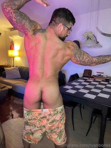 Ryan Bones pornographic model photos