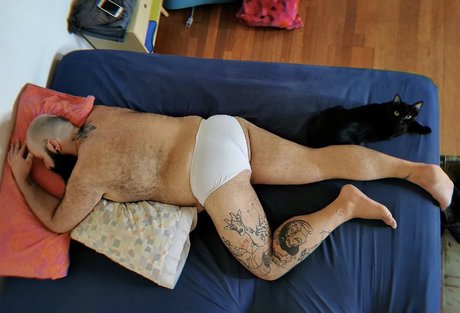 Rub n nice model pics