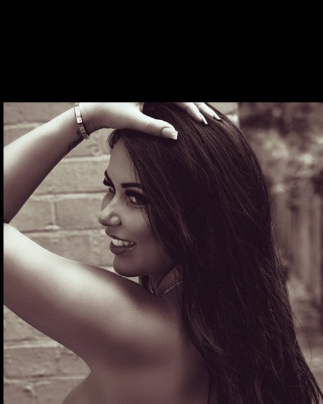 ROXXY CLARK model pic