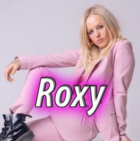 Roxy Rogue FREE pornstar art images