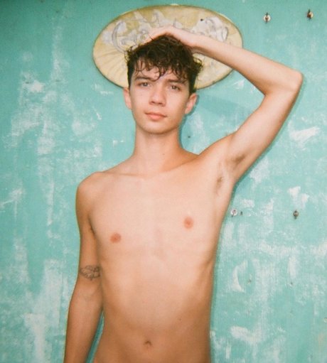 Sam Ledger nice pornstar pics