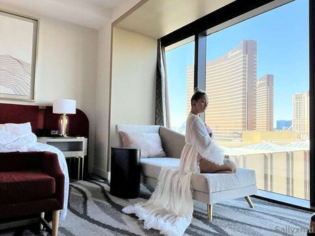 FREE LESBIAN D MME SQ RTER_ pretty model photo