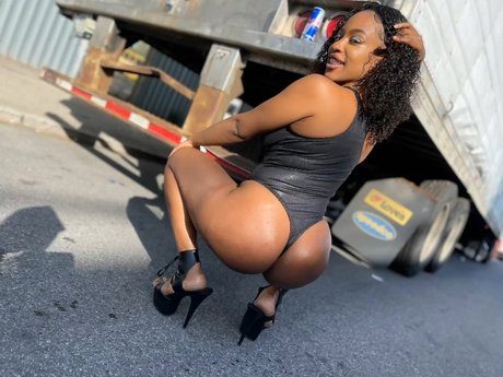 NAYLA MCKNIGHT YOUR FAV ContentCreator_ high quality star archive