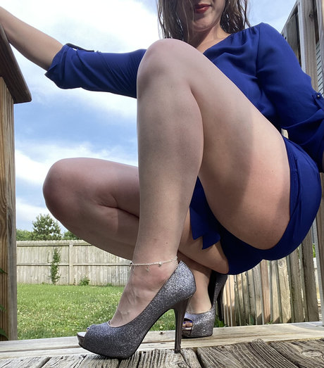 SaffSaysHi model sexy archive