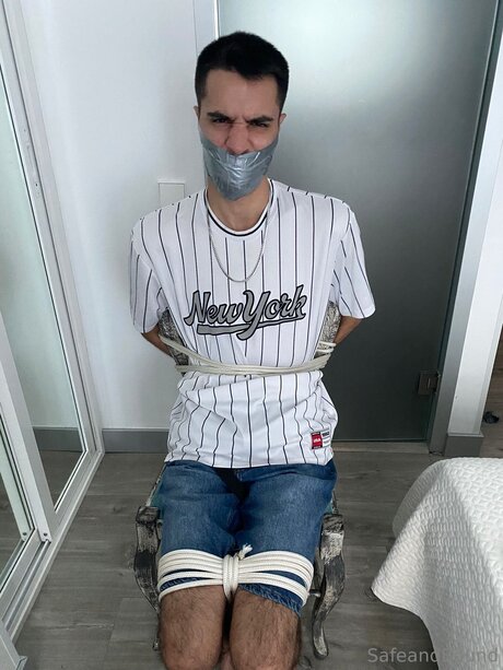 Safe and Bound hd actress pictures