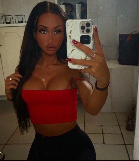 Sabrinacelinakruse hd actress pics