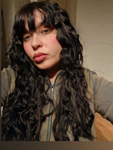 Sabrina Amethyst Taranger top star galleries