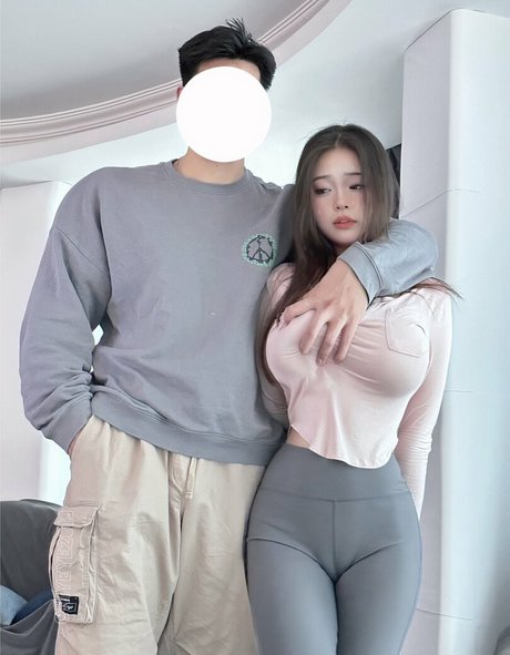 niyeye2019 model best pic