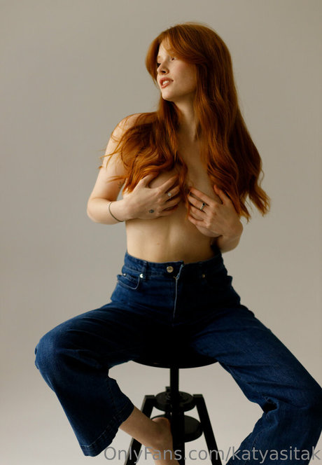 Katya Sitak star sexy archive