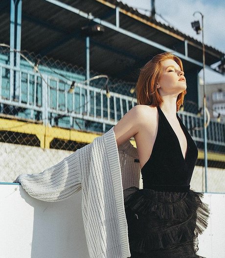 Katya Sitak star top pics