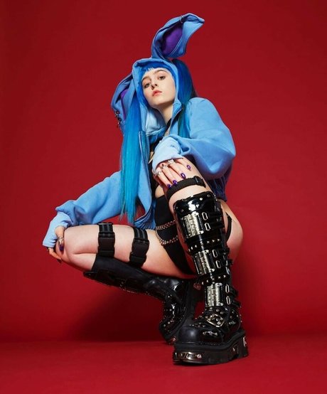 Ashnikko nice pornstar photos