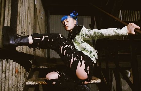 Ashnikko pornstar perfect archive