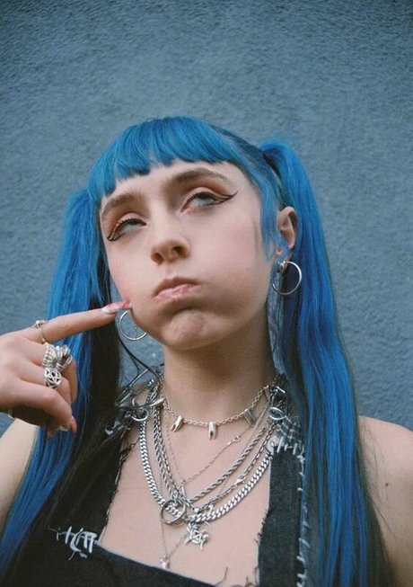 Ashnikko erotic pornstar pictures