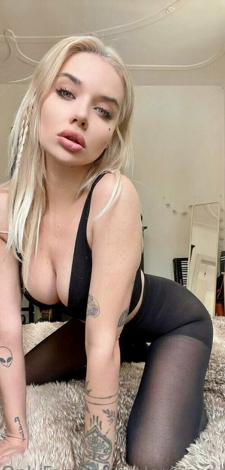 blonde college onlyfans sexy nudes archive