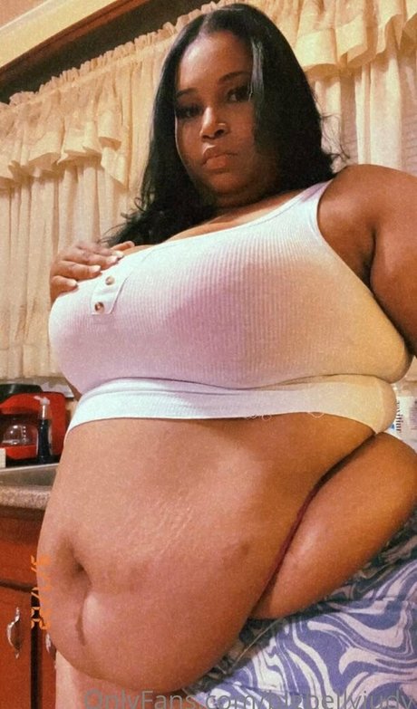 bigbellyjudy model sexy galleries
