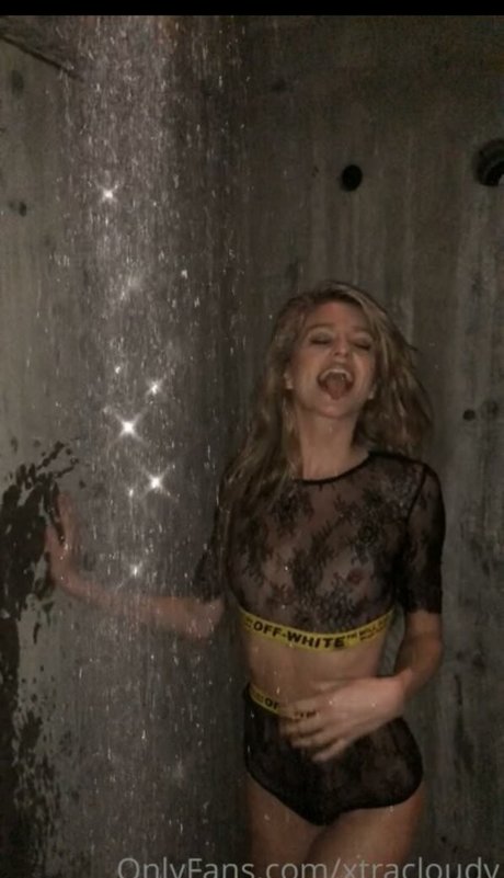 Xtracloudy star nude galleries