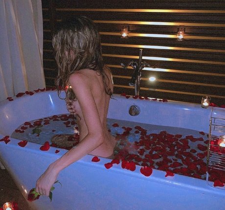 Xtracloudy model porn archive