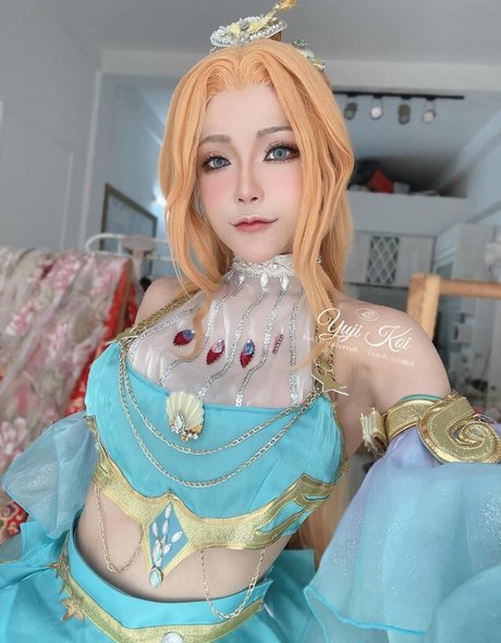 Yuji Koi model erotic archive